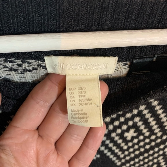 H&M Conscious sweater XS - Picture 2 of 2
